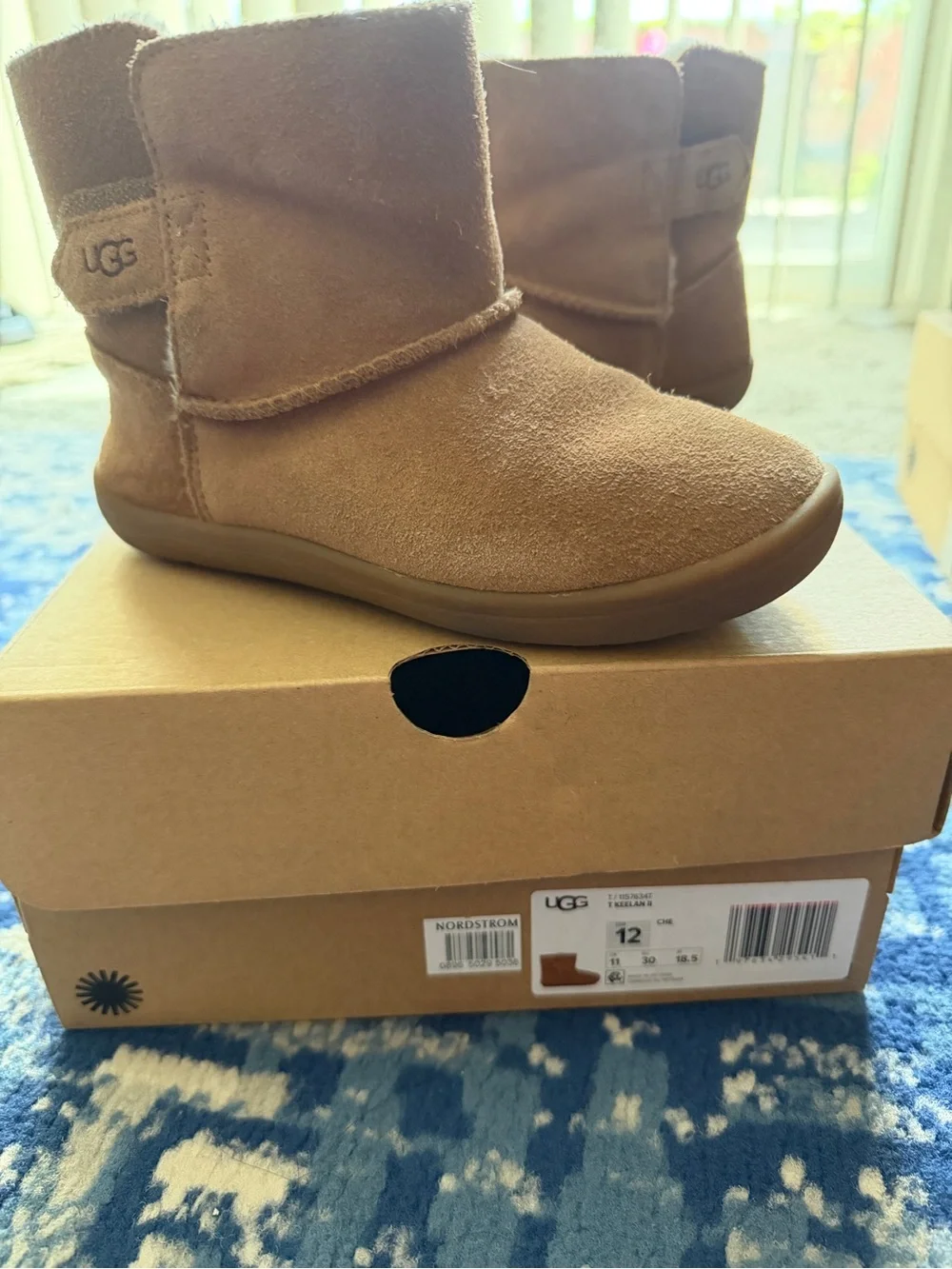 UGG Keelan boot EUC